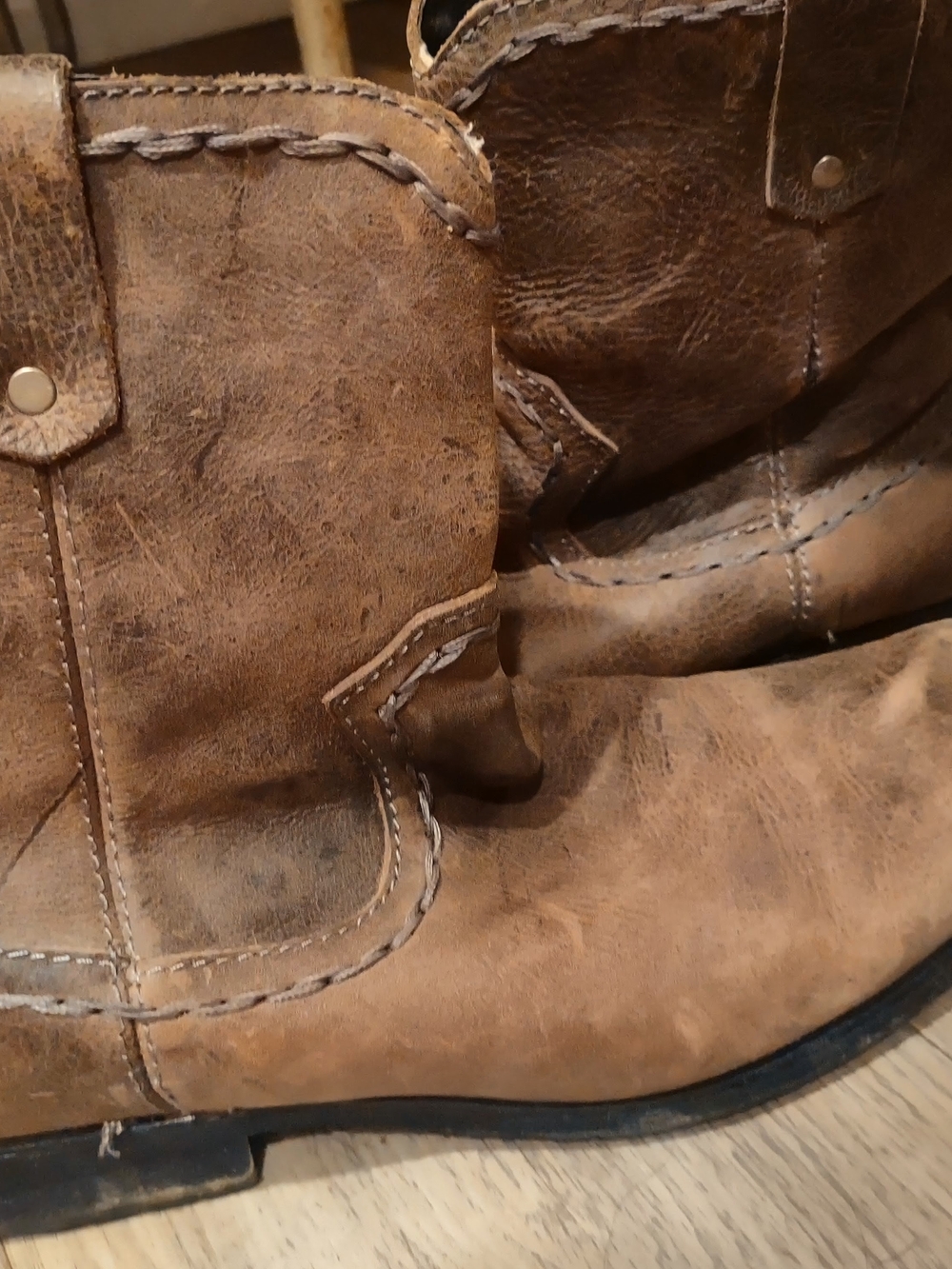 Bed Stu Men's Distressed Brown Leather Western Boots